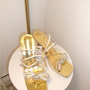 Elegant Gold Women's Heels with Rhinestone Bow